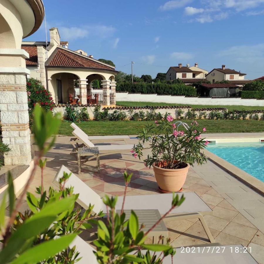 Villa Parenzo Пореч Экстерьер фото