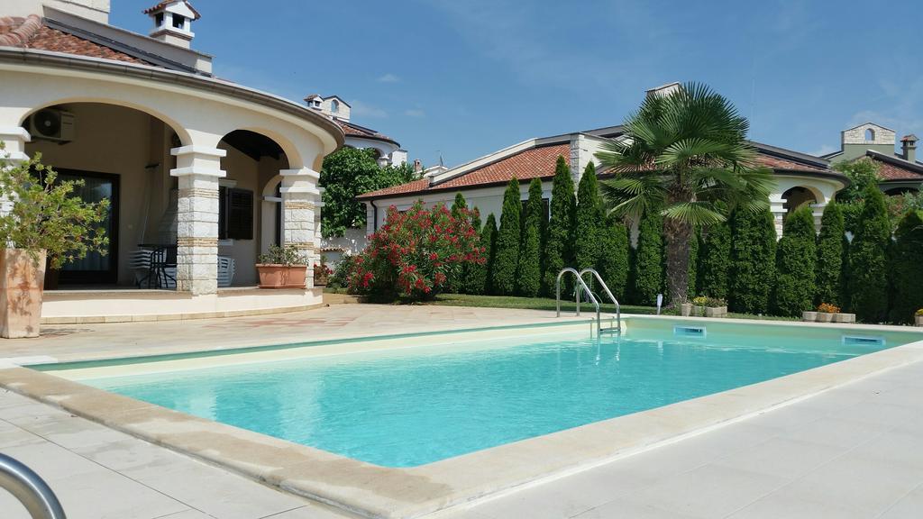 Villa Parenzo Пореч Экстерьер фото